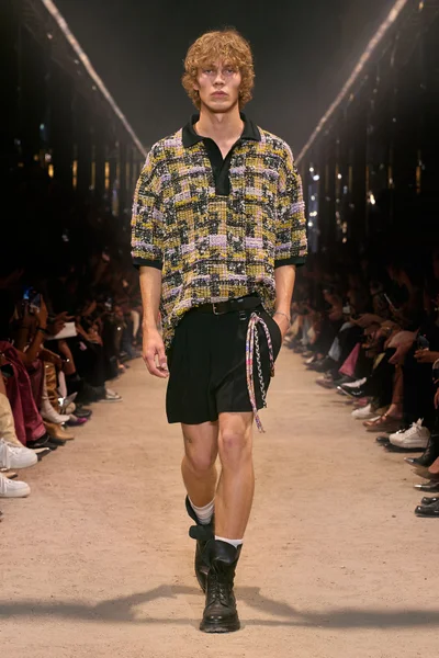 Look 26